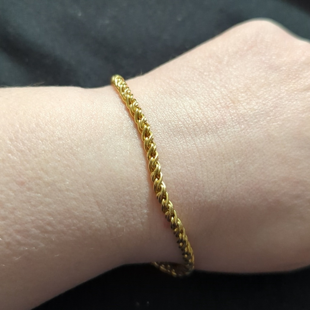 Gold Tone Twisted Chain Statement Bracelet